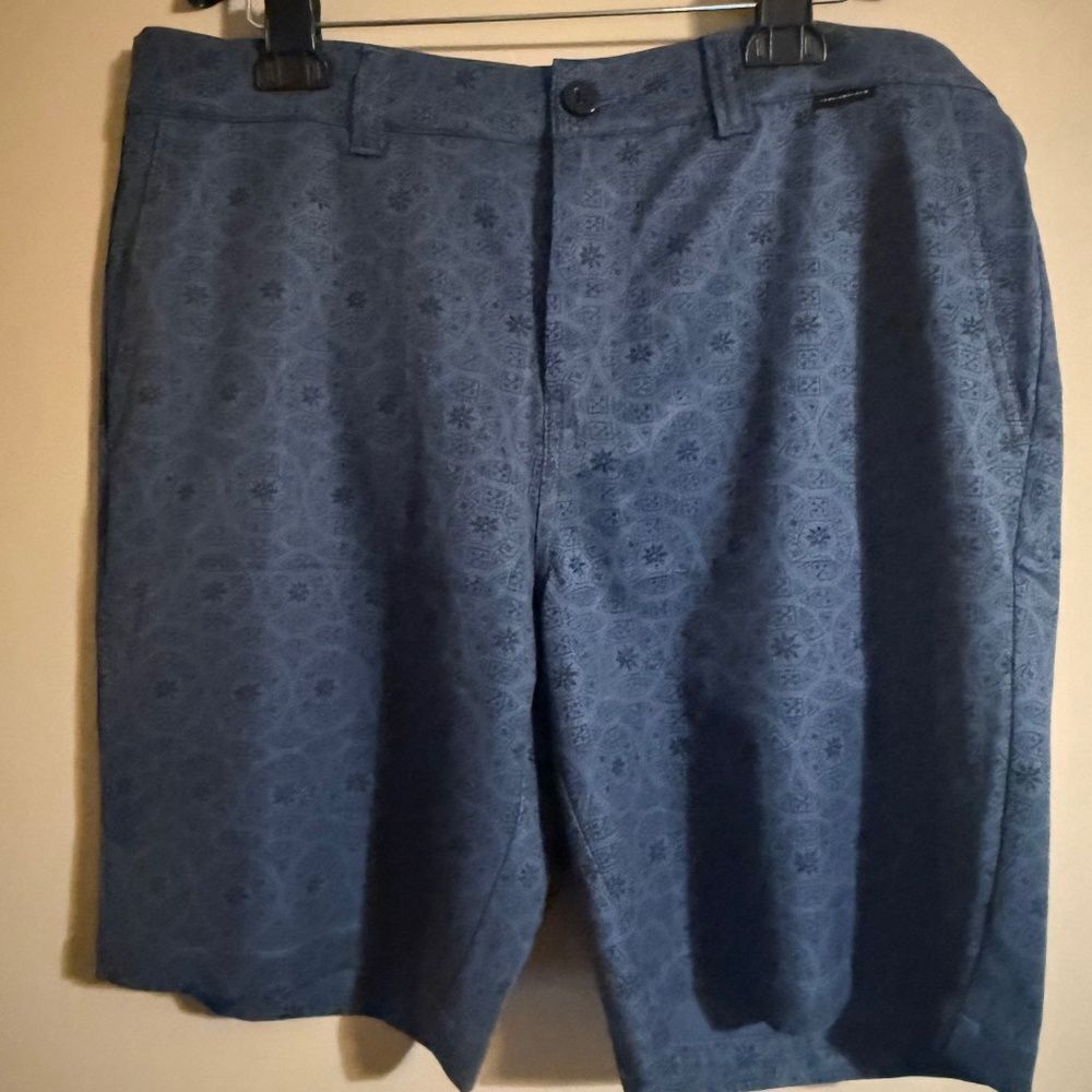 Travis Mathew Beyond the Limits size 34 Golf Shorts NEW NWT casual